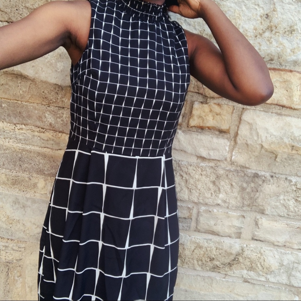 Sleeveless Black and White Dress